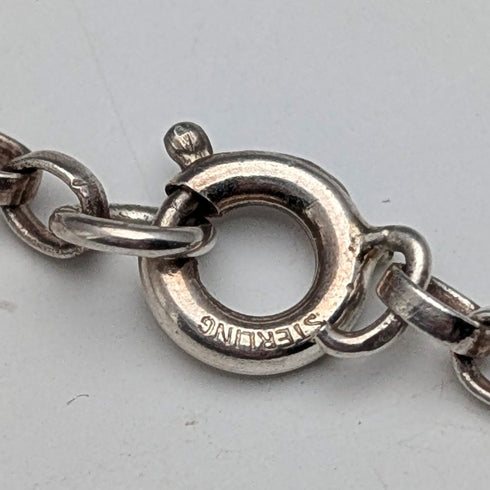 1977 British sterling silver jubilee ingot pendant and sterling silver chain, total weight 21g, Excalibur Jewellery①